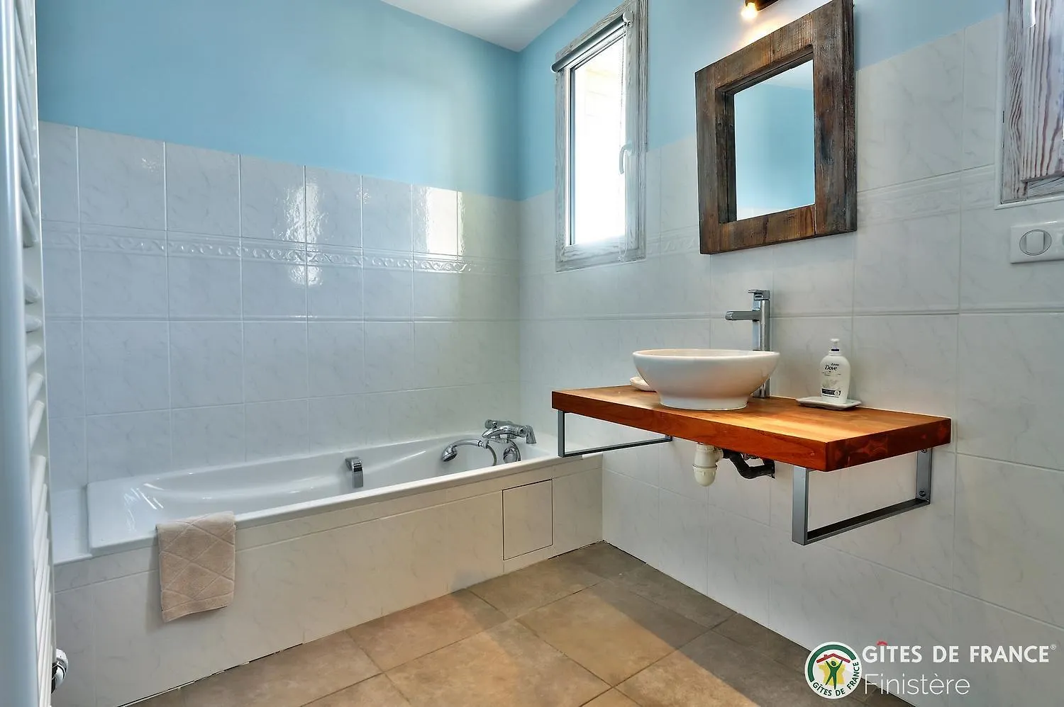 Localise - D80 - La Villa Blanche - Cote Plage - 2Eme Etage - Wifi Inclus - Draps Inclus - Animaux Bienvenus Guilvinec 0*,  France