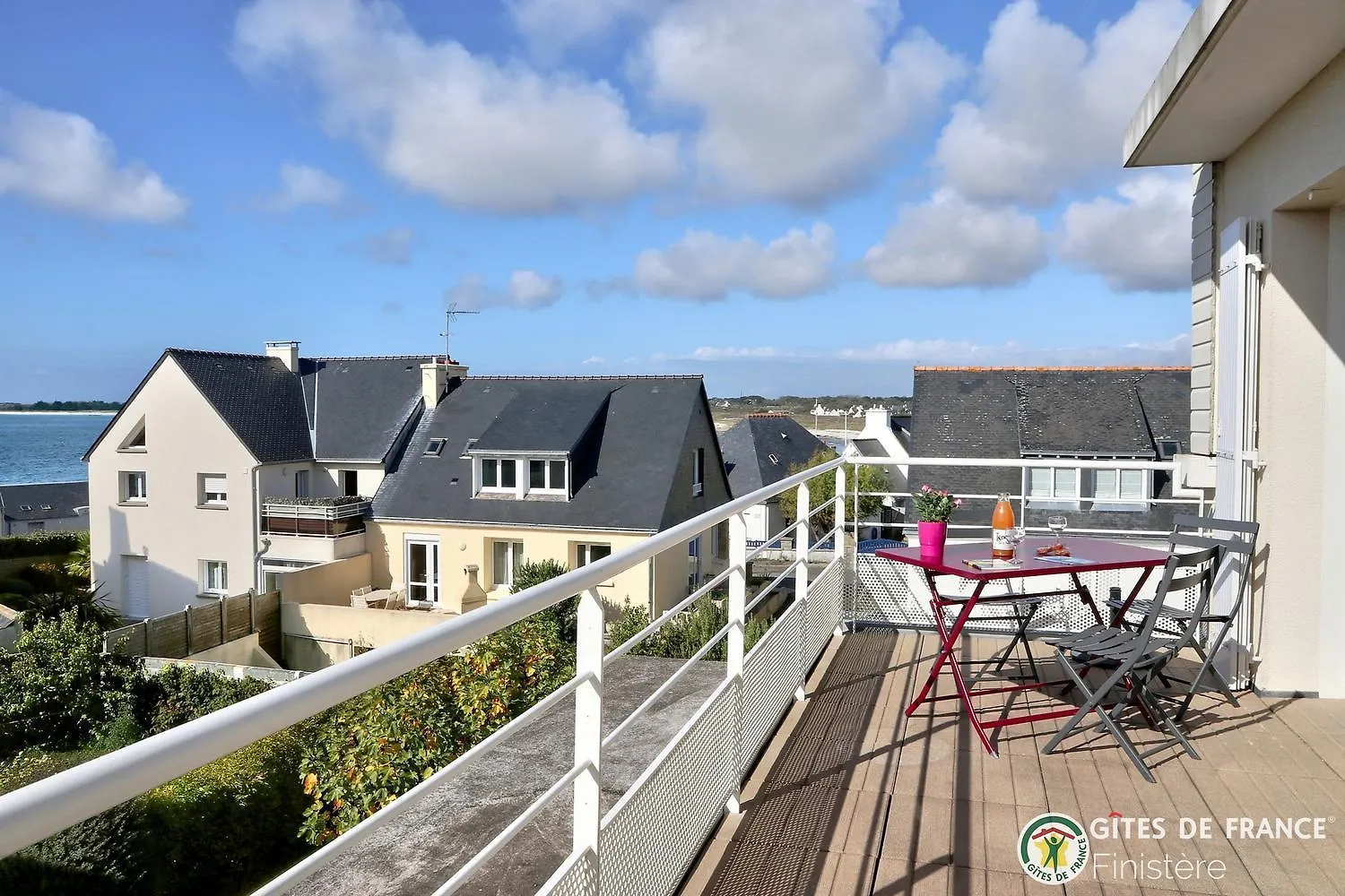 Localise - D80 - La Villa Blanche - Cote Plage - 2Eme Etage - Wifi Inclus - Draps Inclus - Animaux Bienvenus Guilvinec 0*,  France
